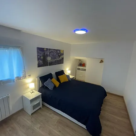 Large 85 M2 Duplex Apartamento