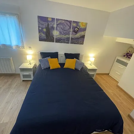 Large 85 M2 Duplex Appartement *